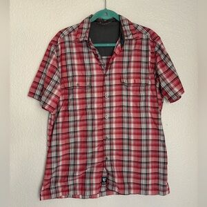 Kuhl Shirt Mens Large L Red Plaid Short Sleeve Button Up Outdoor Hiking Shirt